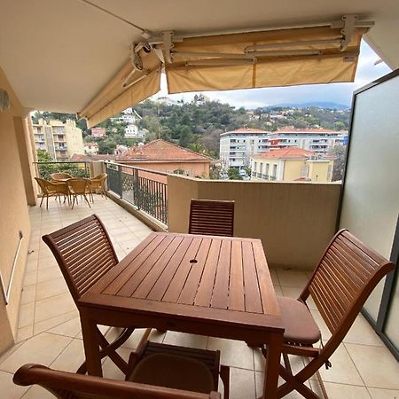 Beau 3 P. Parfaitement Situe Et Place De Parking A Disposition Menton Bagian luar foto